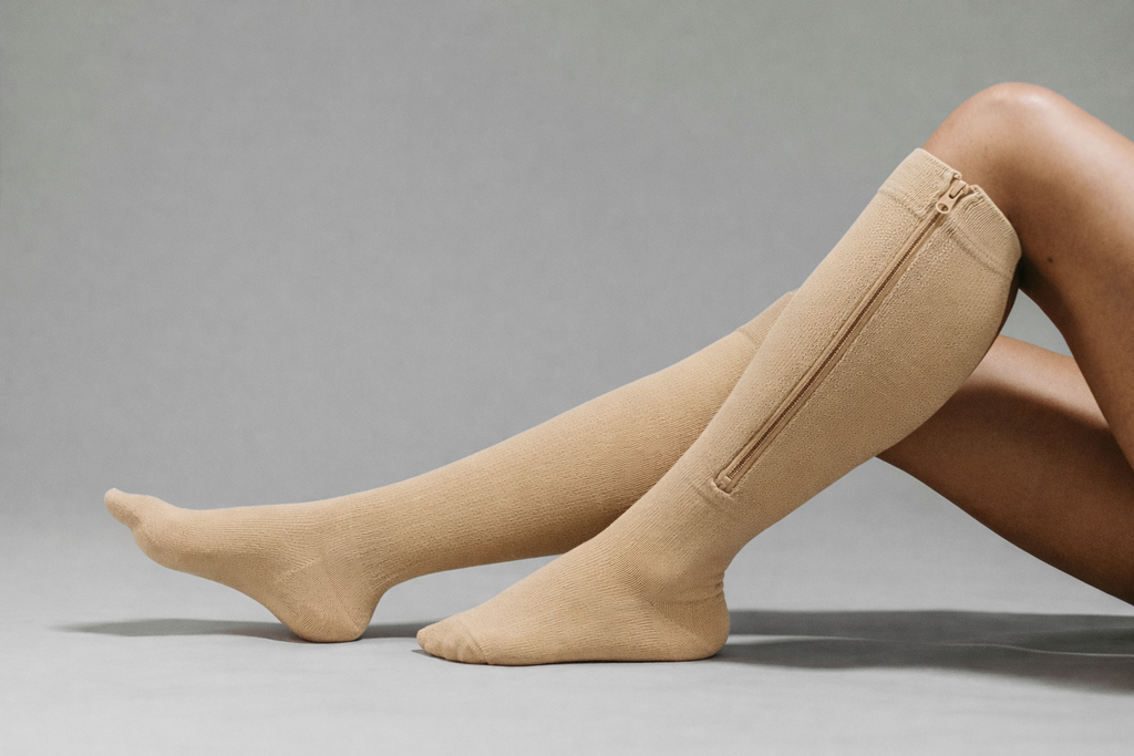 4 pairs Zipflex compression socks + 4 pairs FREE